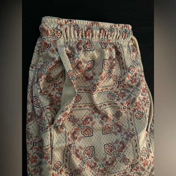 PacSun Bandana Mesh Basketball Shorts - Picture 5 of 5